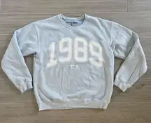 NEW TAYLOR SWIFT 1989 TOUR ORIGINAL CREWNECK SWEATER SZ M