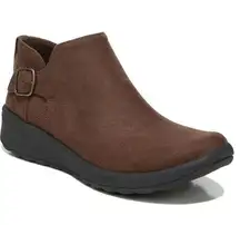 BZees Get Going Washable Booties Women's Shoes in Brown Size 6M MSRP $100