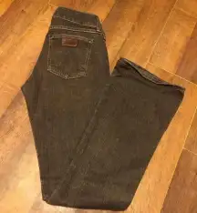 Wrangler Women's Size 3/4 X 34 Premium Patch Zip Up Five Pocket Flare Jeans