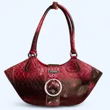Vintage Y2K Italian Croc Leather Whimsygoth Red Black Ombre Hobo Shoulder Hand Bag Purse Buckle Silver Tone Measurement in pics