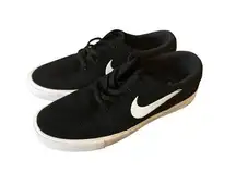 Nike  Women’s Stefan Janoski SB Black Sneakers Size 7