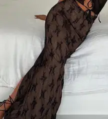 Black low-rise maxi skirt