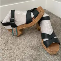 New Toms Isla Leather Platform Sandals Size 8.5