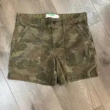 Camouflage Cargo Shorts. Size 26.