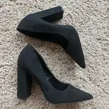 NWOT Suede pointed toe heels