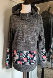 Empyre Large Gray Floral Sweatshirt