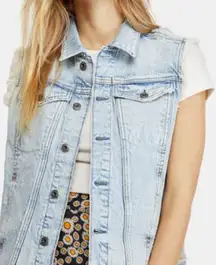 😍Beautiful 😍 Light Blue Denim Vest NWT 😍