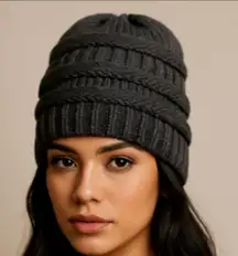 NEW Gray Chunky Knit Messy Bun Beanie | Winter Ponytail Hat | Ribbed Stretch