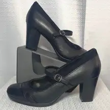 Brynn Ivy Mary Jane Black Leather Pumps women sz 9.5