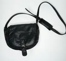 Vintage Wilsons Leather black leather shoulder bag/ crossbody bag