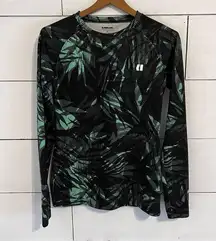 Armada Palm Long Sleeve Athletic Top. Size Small.