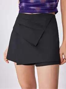 ZARA Basic Collection Black Asymmetrical Skort Size M