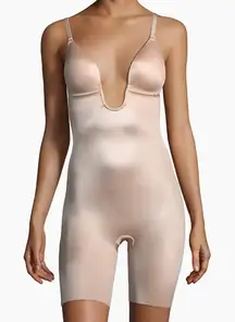 Spanx Suit Your Fancy Plunge Low-Back Mid-Thigh Bodysuit size medium