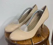 Predictions Nude Heels Size 9 Basic Patent Leather Staple Capsule Comfort Plus