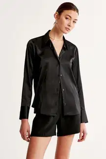 NWT Abercrombie & Fitch Black Oversized Satin Shirt