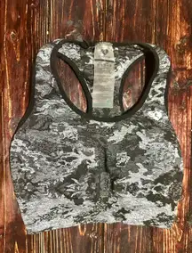 Women’s Best Camo Seamless Sports Bra 