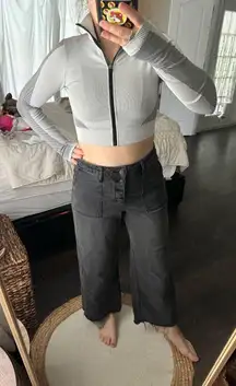 Astoria Activewear Women’s Small Cropped Zip Up Long Sleeve New NWT