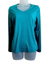 Ladies Mountain Hardwear Long Sleeve Technical Crew Top, Size Medium