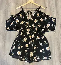 Blu Pepper Black‎ Floral Chiffon Ruffle Trim Cold Shoulder V-Neck Romper Size L