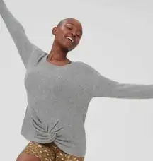 Aerie Sweater Womens Small‎ Grey Crew Neck Twist Front Ribbed Knit