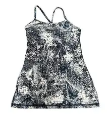 Lululemon Womens Blue White Floral Power Y Bra Tank Top Wildwood Size 4 Small