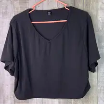 Shein Curve 4XL Cropped Ribbed V-Neck Short Sleeve Black Top
