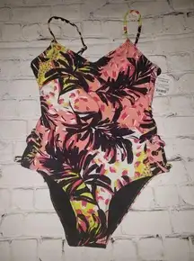 Nwt Decree Women's Size XS One-Piece Swimsuit Tahiti Peach