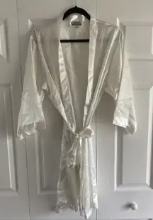 Nine and Company Womens XL Pearl Silky Robe with‎ Tie Long Sleeve