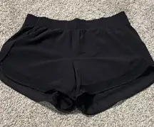 Athleta Mesh Racer Run 4” Shorts size medium