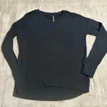 Athleta Black Long Sleeve Top Womens Size XS Lightweight Sweater Shirt Crewneck