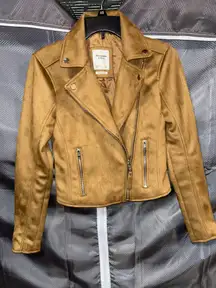 Abercrombie & Fitch Vegan Leather jacket