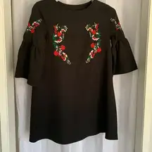 BLACK EMBROIDERED DRESS Sz:Small