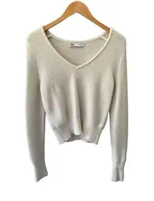 ZARA V-Neck Long Sleeve‎ Cream Sweater Womens Size Medium Soft Cozy