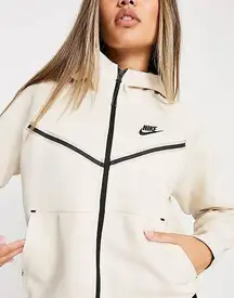 Nike Women’s Full Zip  Tech Fleece