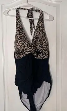 Womens Swimsuit 2XL Black Leopard Print One Piece Halter Neck Backless‎ NWT