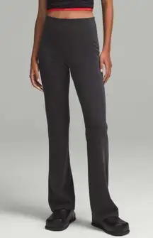 Lululemon Ribbed Softstreme Flared Pant Regular Size 4 in Black