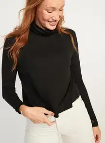 Old Navy UltraLite Performance Cropped Ribbed Turtleneck Long Sleeve Black XL