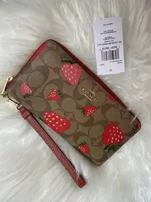 Coach NWT  Long Zip Around Signature Wallet With  Wild Strawberry Print CH523