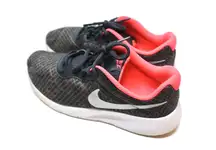 | Tanjun Print Athletic Sneaker