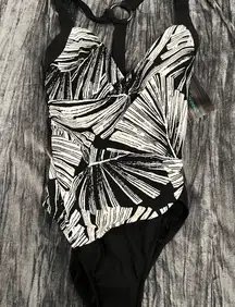 Black and White Swimsuit Full Piece Size S by Aqua Green