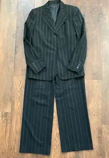 ANNE KLEIN / MERONA black pinstripe pantsuit