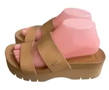 REEF Women's, Cushion Vista Higher Slide Beige tan size 8 platform EUC shoes