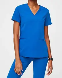 Figs Casma Three-Pocket Scrub Top- Size XL in Royal Blue
