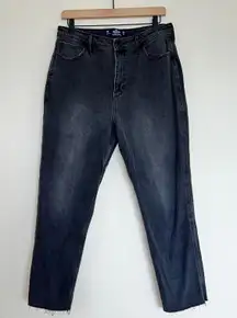 Hollister Vintage Stretch Black Wash Denim Ultra High Rise Mom Jean