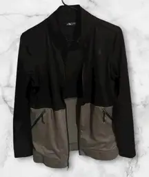 The North Face Women's Black and Gray Jacket