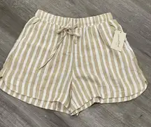 Universal Thread Shorts