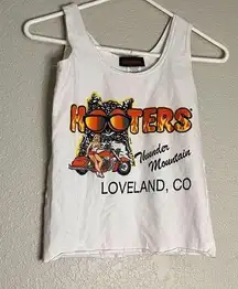 Hooters loveland Co Waitress  All White Tank Top Size S vintage