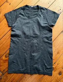 Lululemon swiftly tech size 8