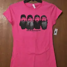 DUCK DYNASTY fitted pink tee t-shirt sz L NWT