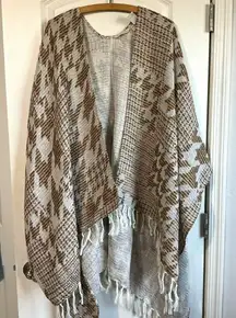 Soft Surroundings Shawl Open Wrap Poncho Western Design BOHO Chic One Size Tan‎